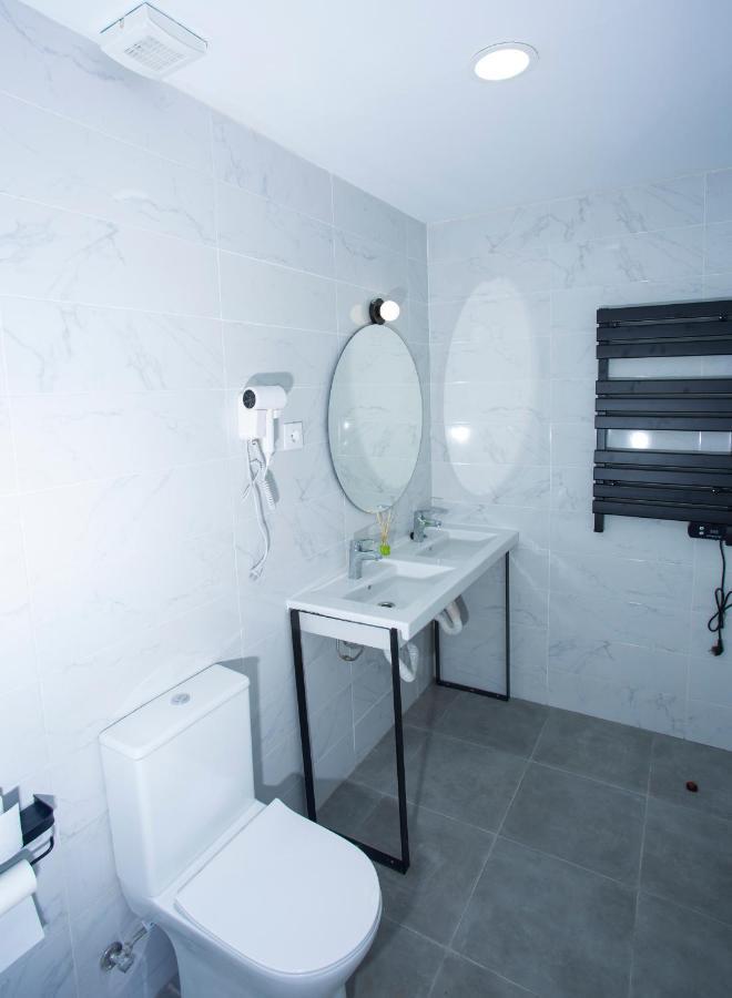 Sg Rooms Consuegra Buitenkant foto