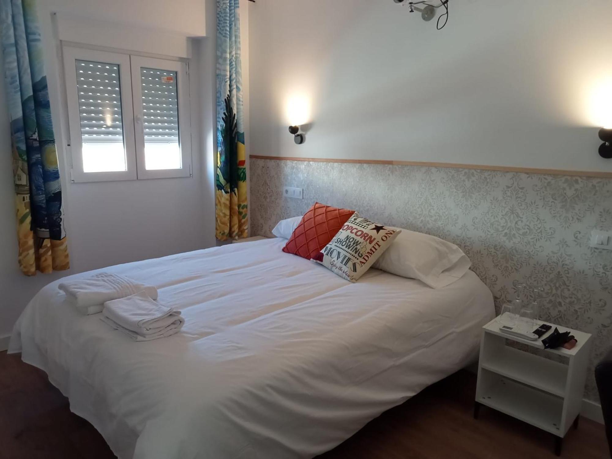 Sg Rooms Consuegra Buitenkant foto